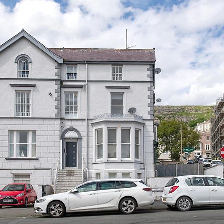Abbey Road Boutique Holiday Apartment Llandudno Exterior foto