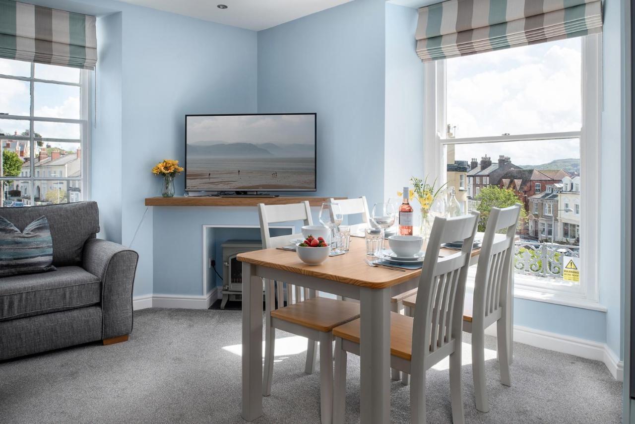 Abbey Road Boutique Holiday Apartment Llandudno Exterior foto